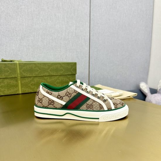 Gucci Classic Low Top Canvas Shoes Comfortable Casual Sneakers