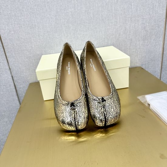 Maison Margiela MM6 Soft Leather Split Toe Slip On Casual Flats