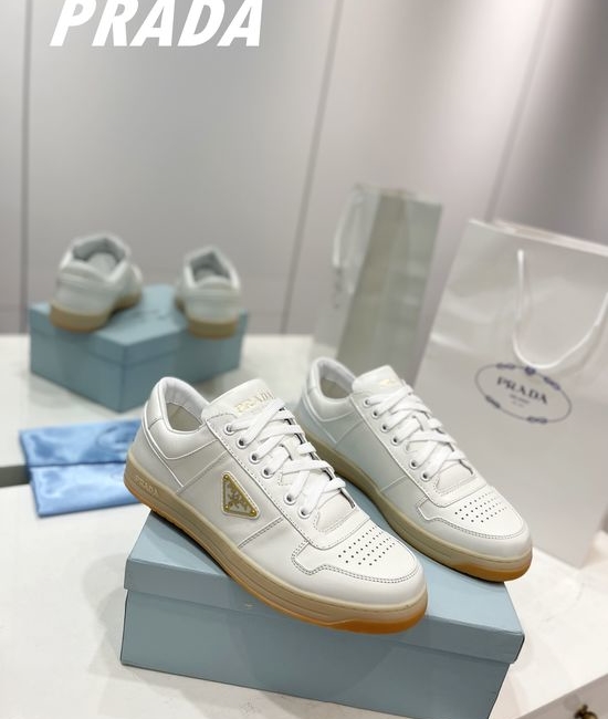Prada High Quality Minimalist Sporty Leather Comfort Sneakers