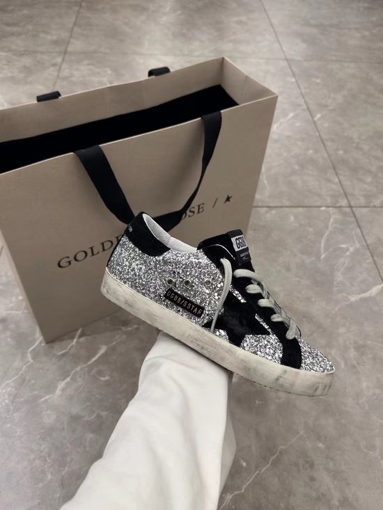 Golden Goose Classic Distressed Comfortable Casual Leather Daily Sneakers
