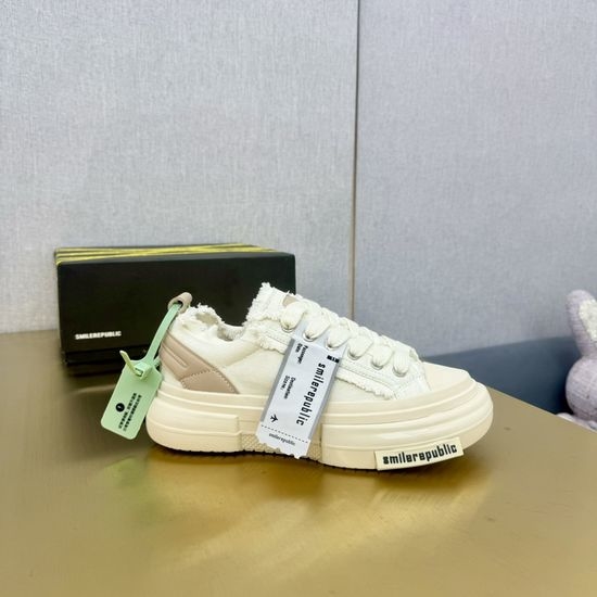 Smilerepublic Color Changing Light Up Low Top Canvas Shoes Elevated Sole