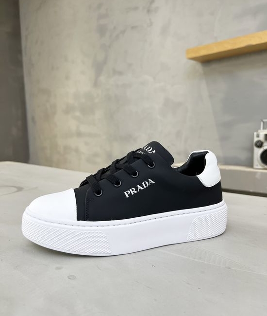 Prada Classic Elegant Leather Comfortable Casual White Shoes