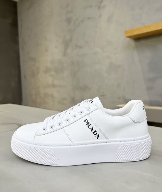 Prada Classic Elegant Leather Comfortable Casual White Shoes