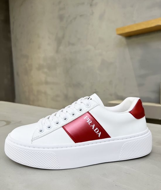 Prada Classic Elegant Leather Comfortable Casual White Shoes