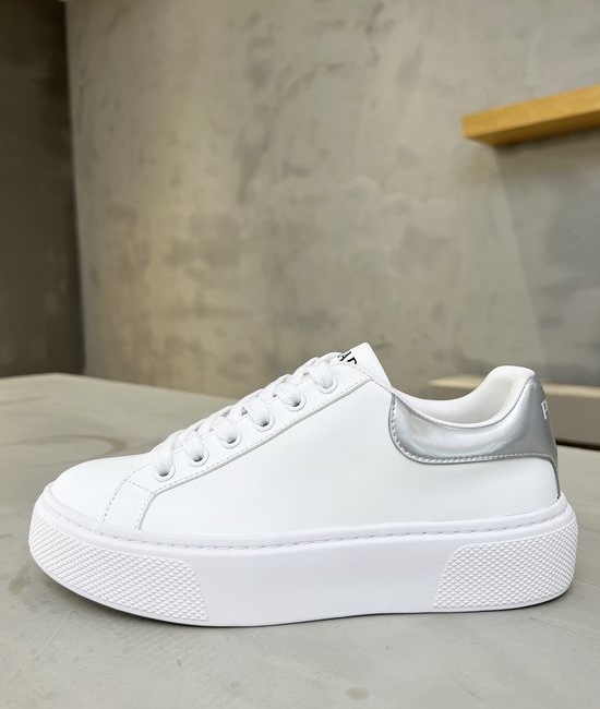 Prada Classic Elegant Leather Comfortable Casual White Shoes