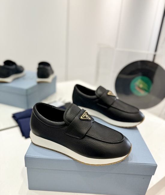 Prada Top Quality Lace-up Loafer Casual Comfortable Shoes