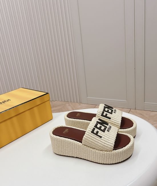 Fendi Embroidered Logo Buckle Decor Comfortable Height Increasing Slides
