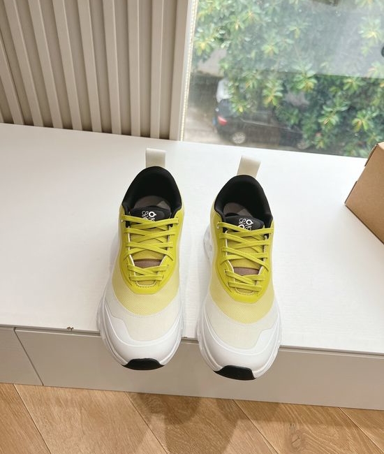 Loewe Lightweight Soft Knit Casual Comfortable Sneakers