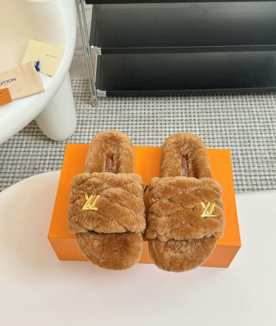 Louis Vuitton LV Thick-soled Diamond-studded Wool Slippers