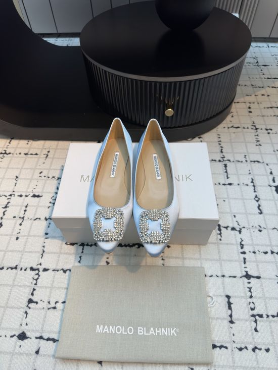 Manolo Blahnik Elegant Silk High Heels with Crystal Buckle for Formal Occasions