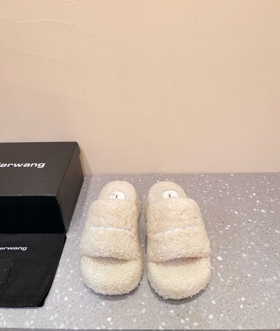 Alexander Wang Comfortable Curly Lamb Fur Low Heel Slip On Slippers
