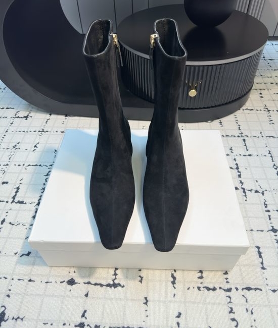 The Row Pointed Toe Low Heel Leather Ankle Boots Elegant
