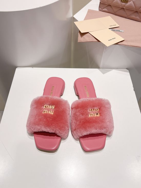 Miu Miu Premium Leather Sole Pumps High Quality Craftsmanship