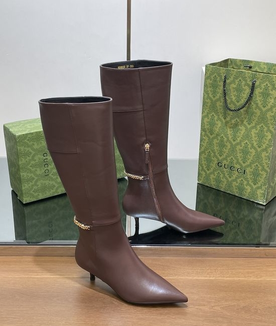 Gucci Pointed Toe Chain Knee High Boots With Leather Sole