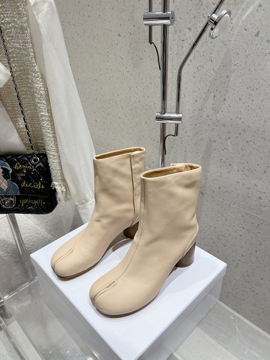 Maison Margiela Classic Split Toe Comfortable Casual Ankle Boots