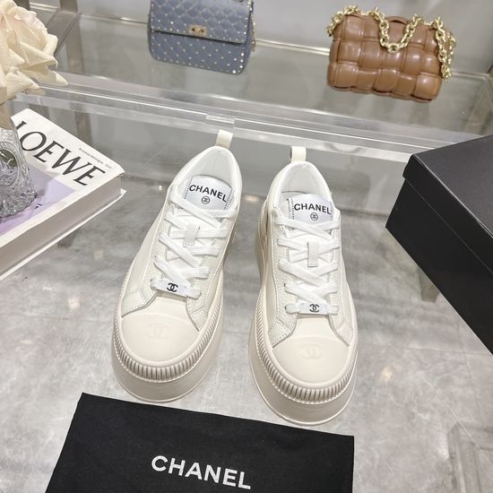 Chanel Relaxed Fit Thick Sole Leather Sneakers Breathable Durable Upper