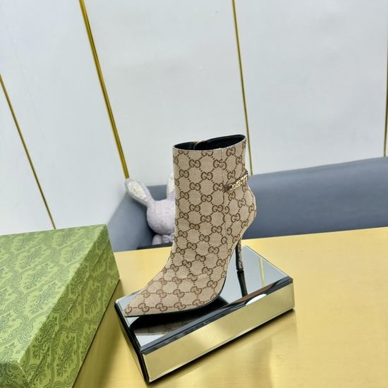Gucci Elegant Pointed Toe Heeled Sandals Rhinestone Decor