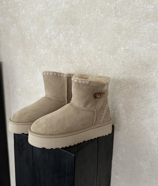 UGG Braided Horn Button Short Snow Boots Warm Durable Cozy Footwear