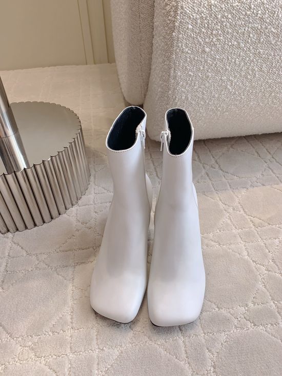 Ferragamo Sculpted Heel Leather Ankle Boots with Premium Sole