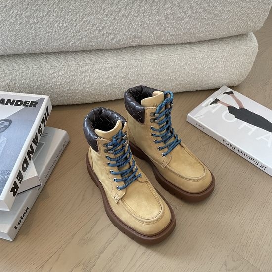 Bottega Veneta BV Woven Leather Ankle Boots with Durable Rubber Sole