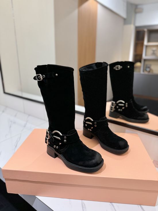 Miu Miu Vintage Distressed Leather Ankle Boots Retro Anti-slip Sole