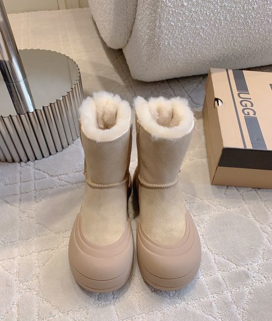 UGG Classic Warm Sheepskin Snow Boots