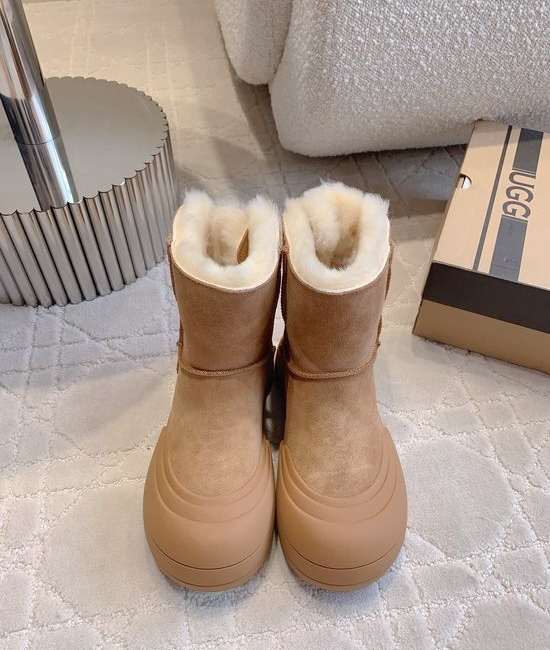 UGG Classic Warm Sheepskin Snow Boots