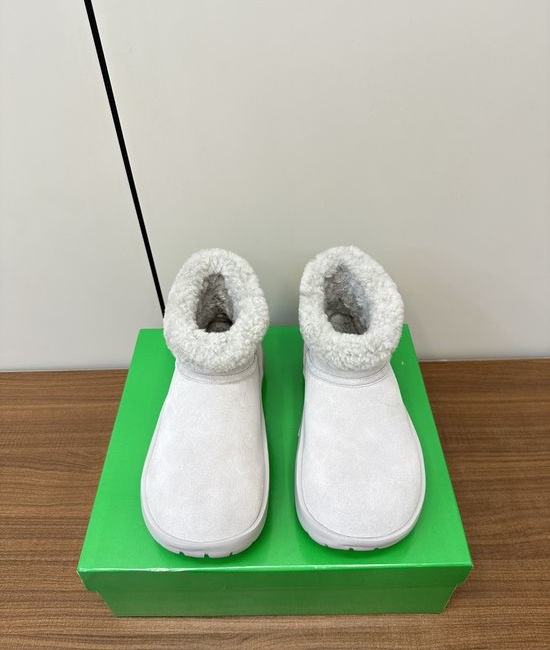 Bottega Veneta BV Shearling Lined Non-Slip Water Resistant Snow Boots