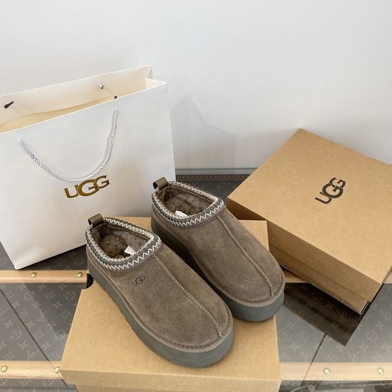 UGG Ethnic Woven Platform Leather Fur Lined Comfort Shoes