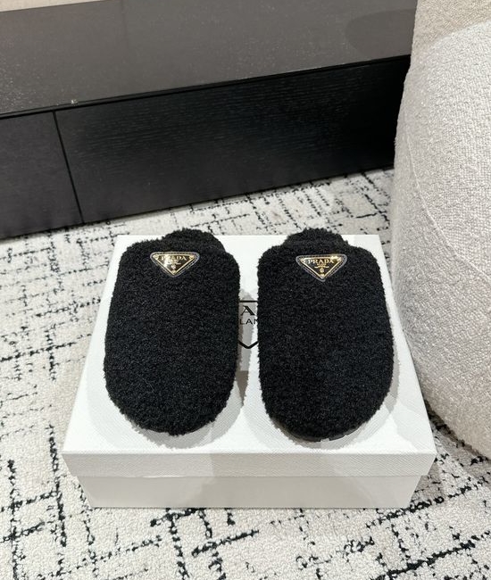 Prada Fuzzy Fleece Warm Clog Slippers Comfortable Soft Sole