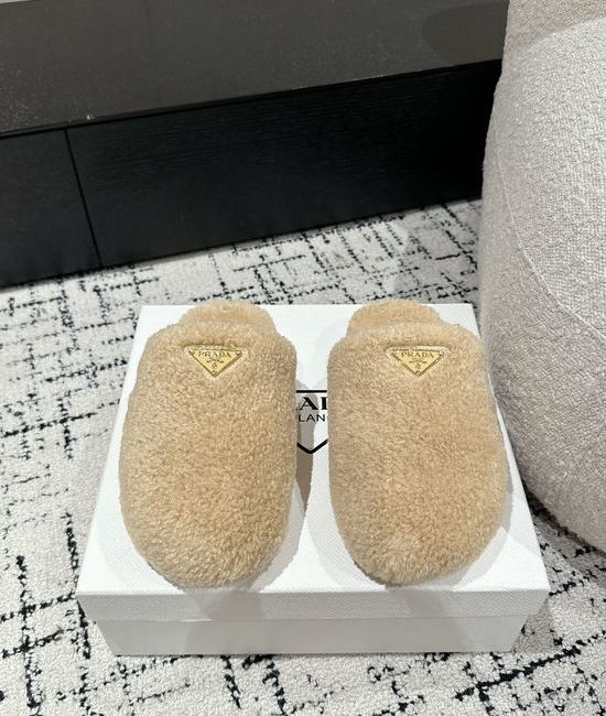 Prada Fuzzy Fleece Warm Clog Slippers Comfortable Soft Sole