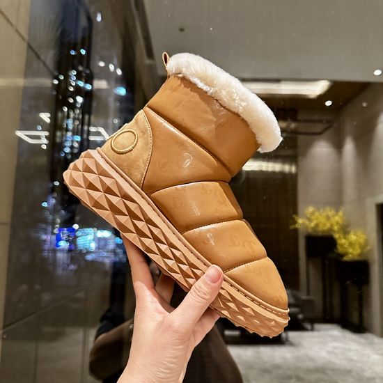 Jimmy Choo Warm Lined Rhinestone Decor Casual Winter Shoes