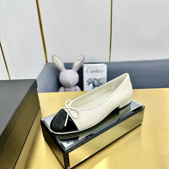Chanel Classic Two Tone Slingback Comfortable Flat Shoes