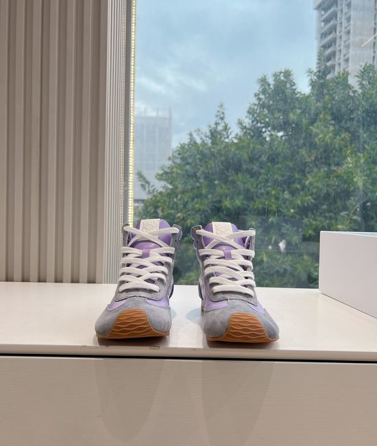 Loewe Comfortable Casual Shoes with Textured Upper