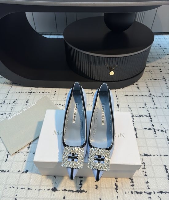 Manolo Blahnik MB Calfskin Suede High Heel And Flat Shoes