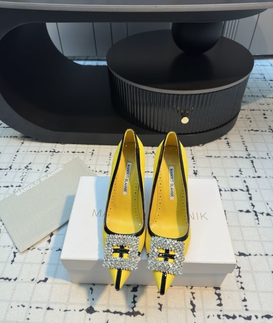 Manolo Blahnik MB Calfskin Suede High Heel And Flat Shoes