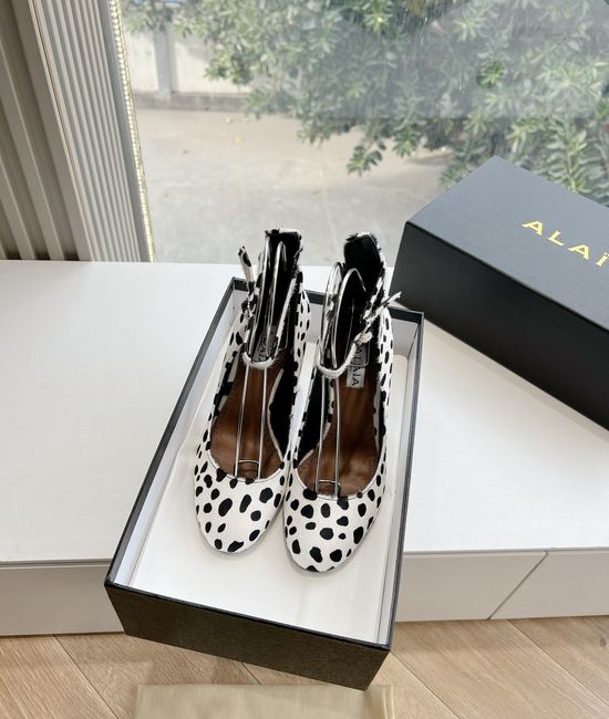 Alaia Sexy Peep Toe Horsehair High Heel Pumps