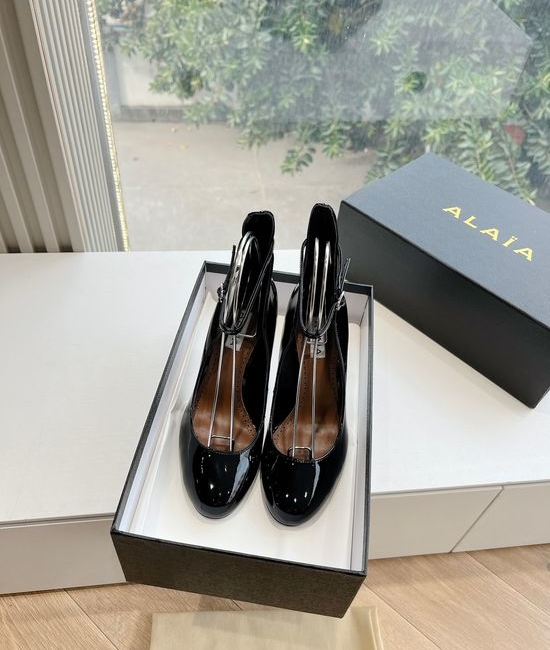 Alaia Sexy Peep Toe Patent Leather High Heel Pumps
