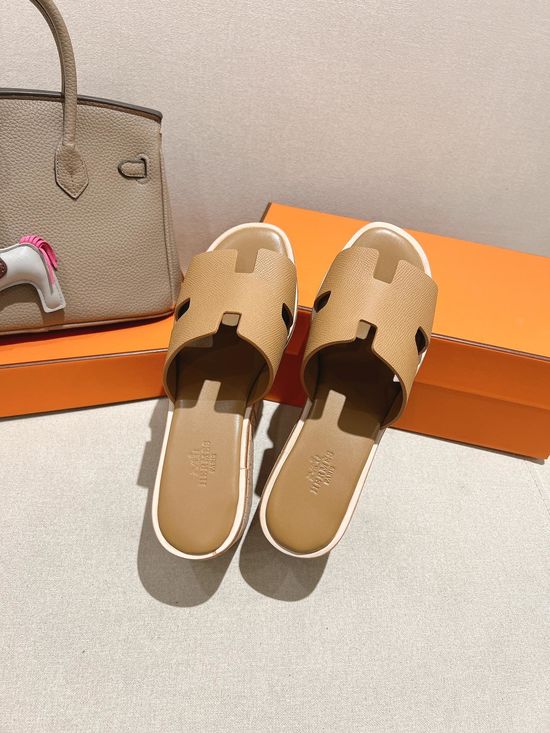 Hermes Classic Platform Sandals with Premium Leather Construction
