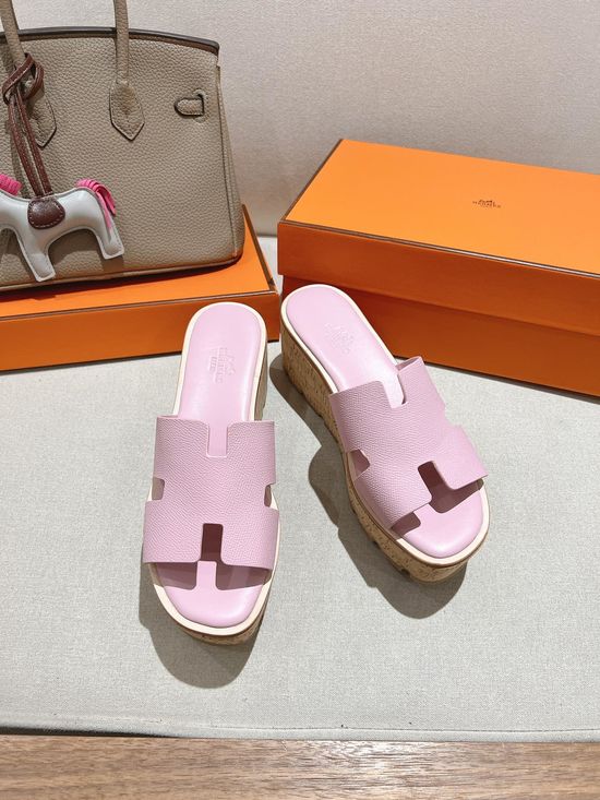Hermes Classic Platform Sandals with Premium Leather Construction