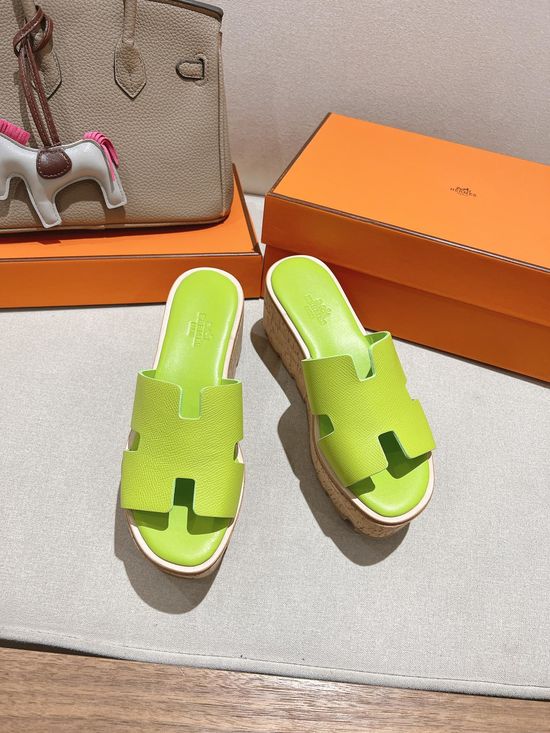 Hermes Classic Platform Sandals with Premium Leather Construction
