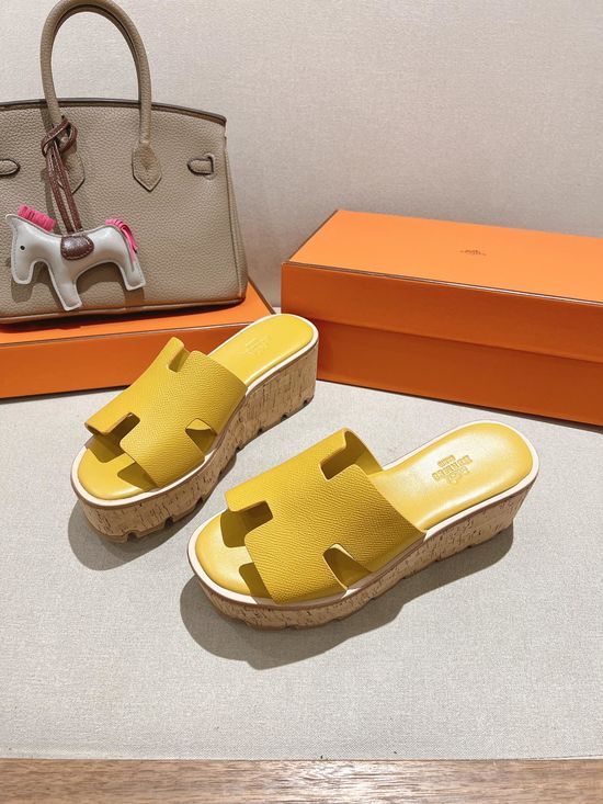 Hermes Classic Platform Sandals with Premium Leather Construction