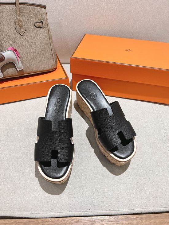 Hermes Classic Platform Sandals with Premium Leather Construction