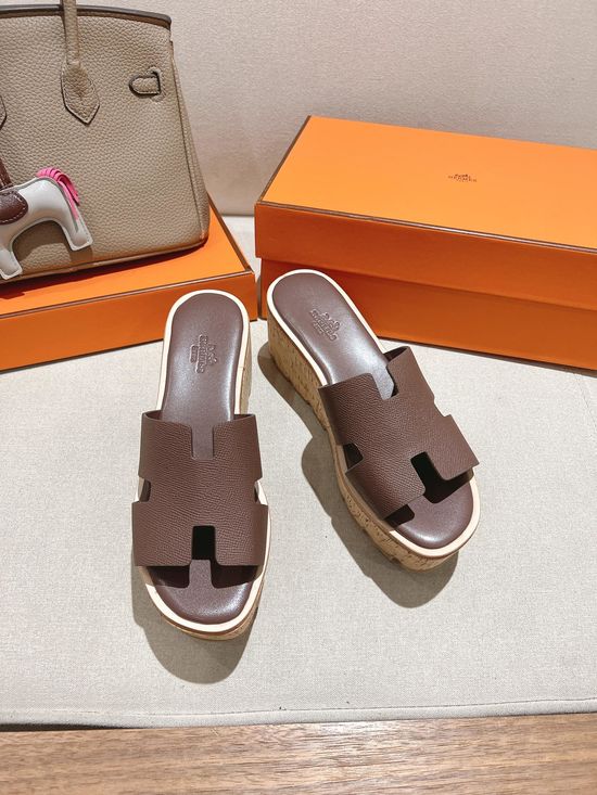 Hermes Classic Platform Sandals with Premium Leather Construction