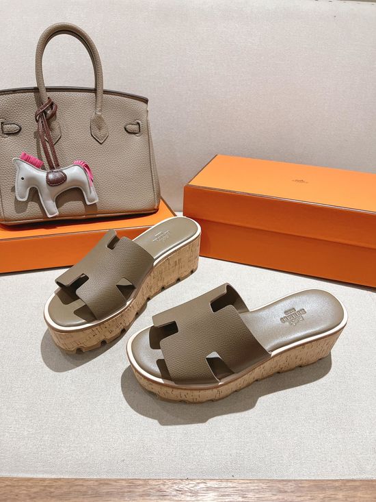 Hermes Classic Platform Sandals with Premium Leather Construction