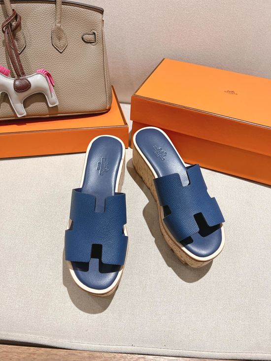 Hermes Classic Platform Sandals with Premium Leather Construction