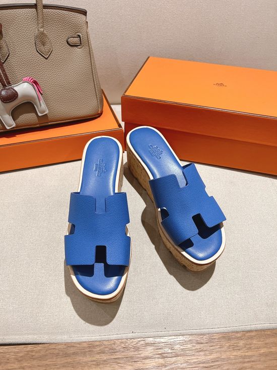 Hermes Classic Platform Sandals with Premium Leather Construction