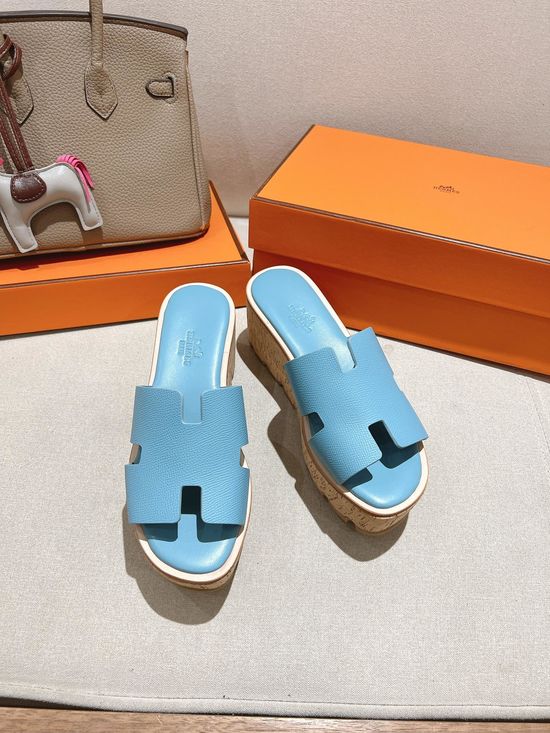 Hermes Classic Platform Sandals with Premium Leather Construction