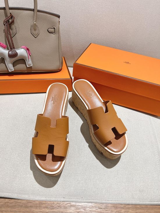 Hermes Classic Platform Sandals with Premium Leather Construction