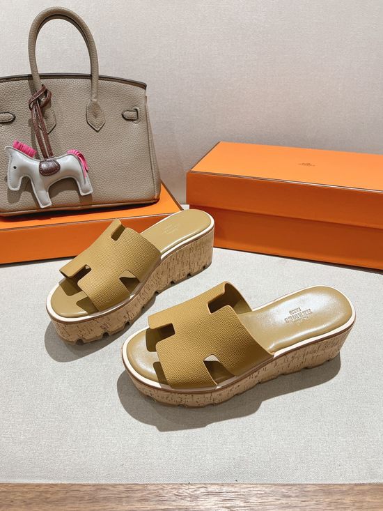 Hermes Classic Platform Sandals with Premium Leather Construction